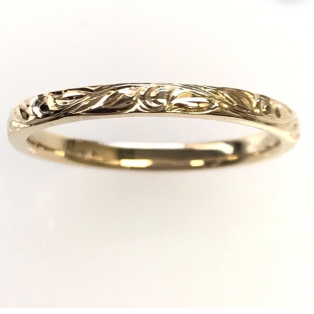 (MISPLACED 🤦🏼‍♀️)14k yellow gold ring vine and leaf (3mm thick)